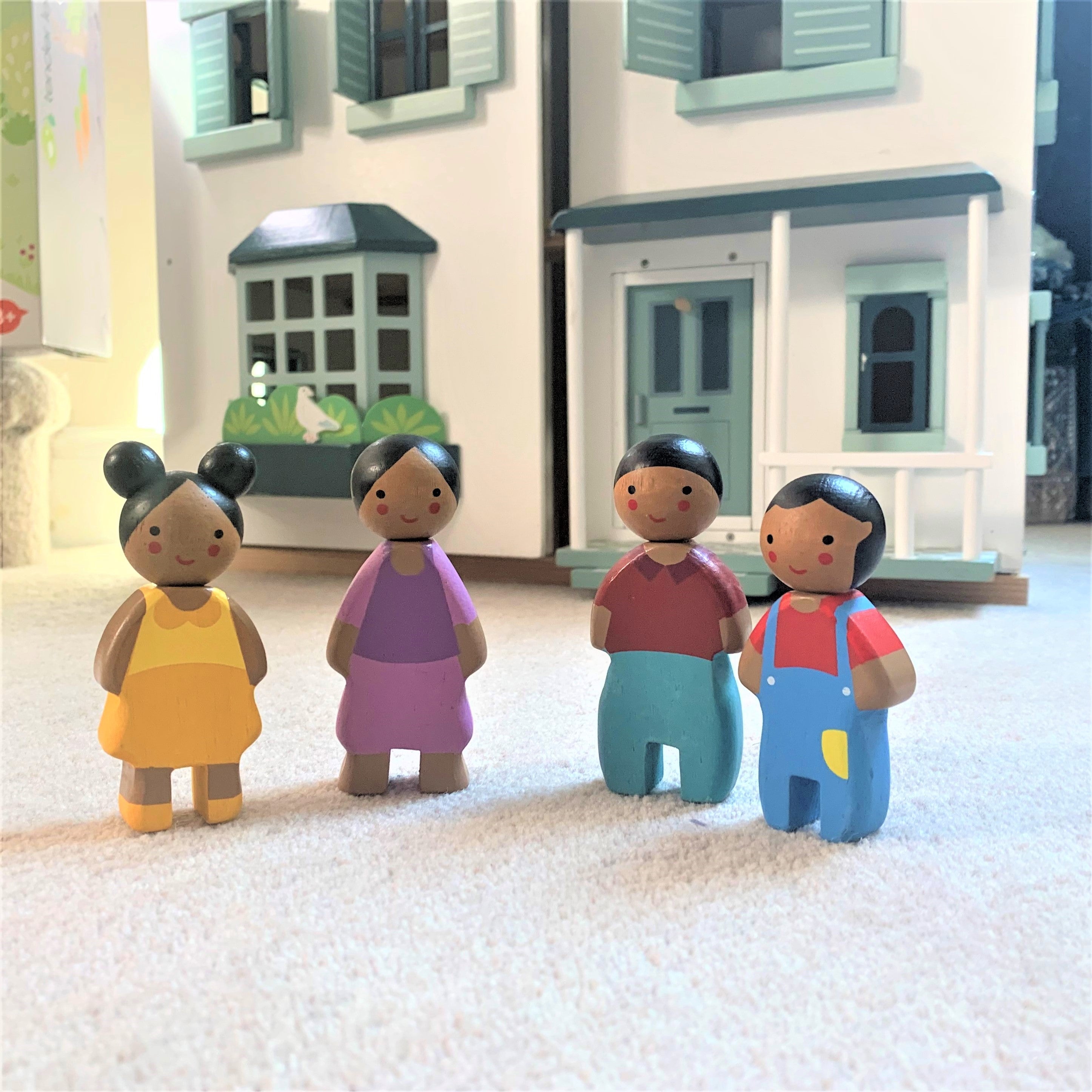 The Sunny Doll Family