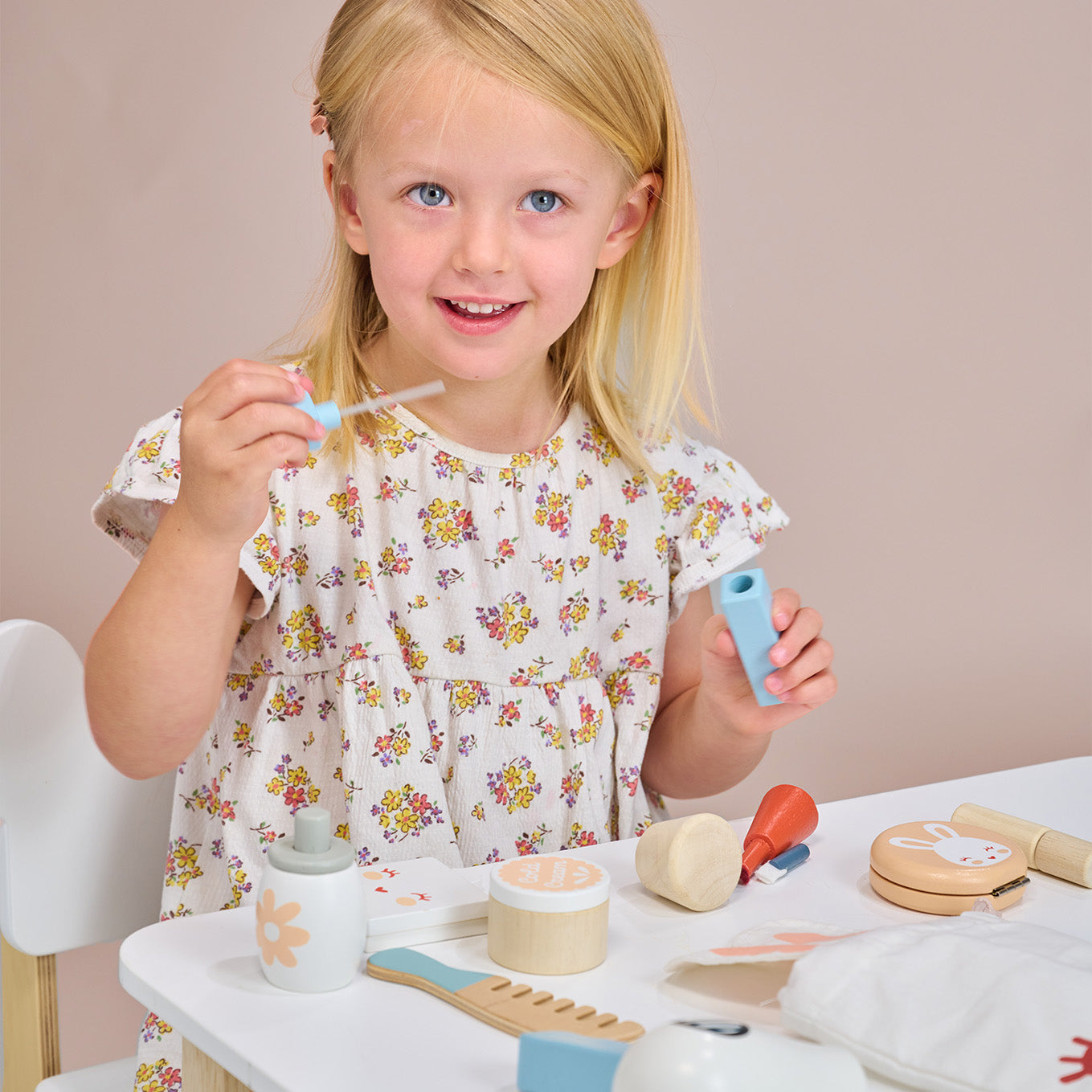 Bunny Make Up Set